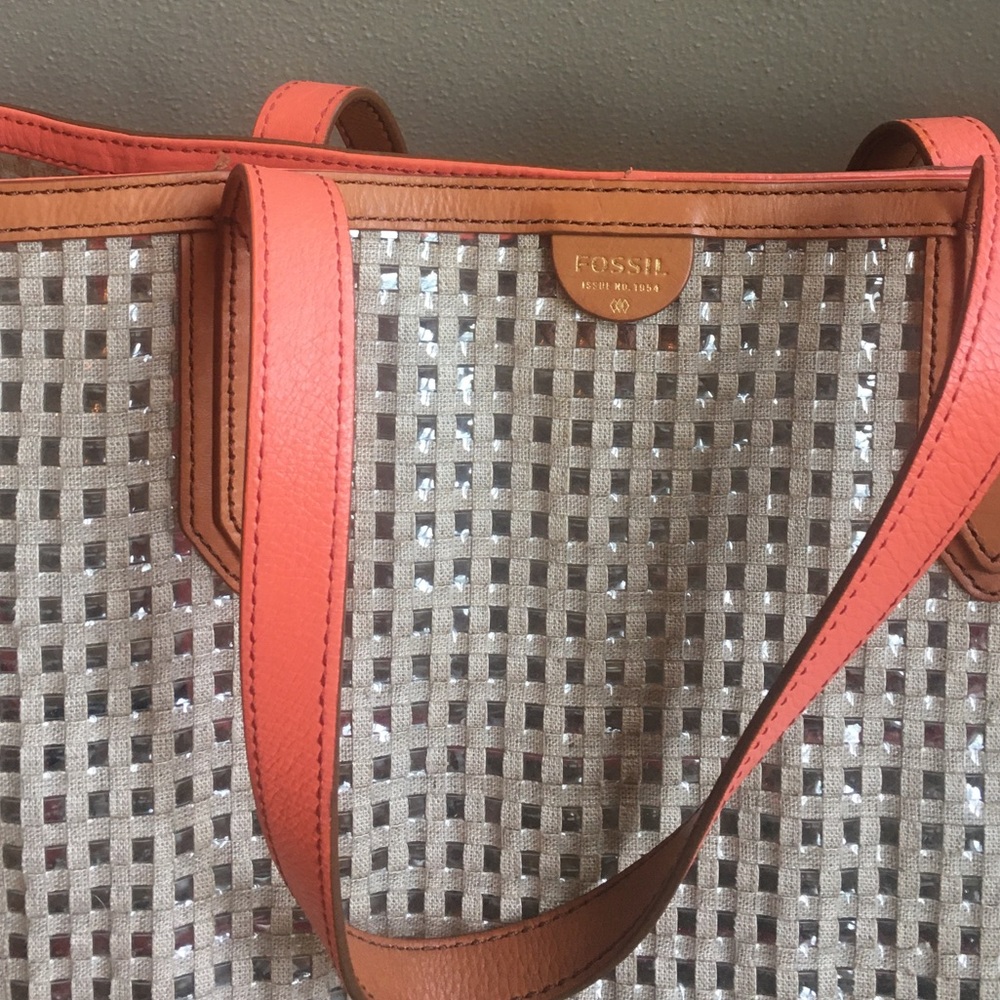 Fossil Tote - Picture 2 of 5